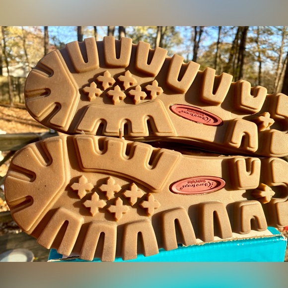 Baretraps Yasmen Brown Orange Rain Snow Boots Women's Size 9 NWT - Picture 7 of 11